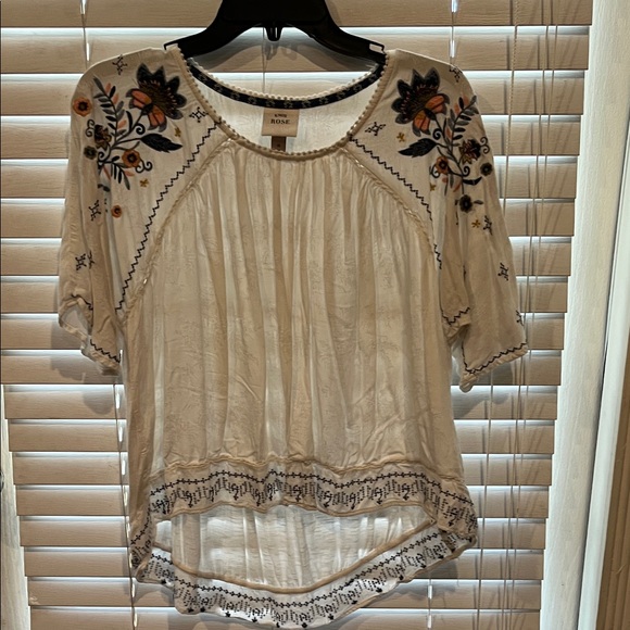 Knox Rose White Blouse with Floral Embroidery - Picture 1 of 4
